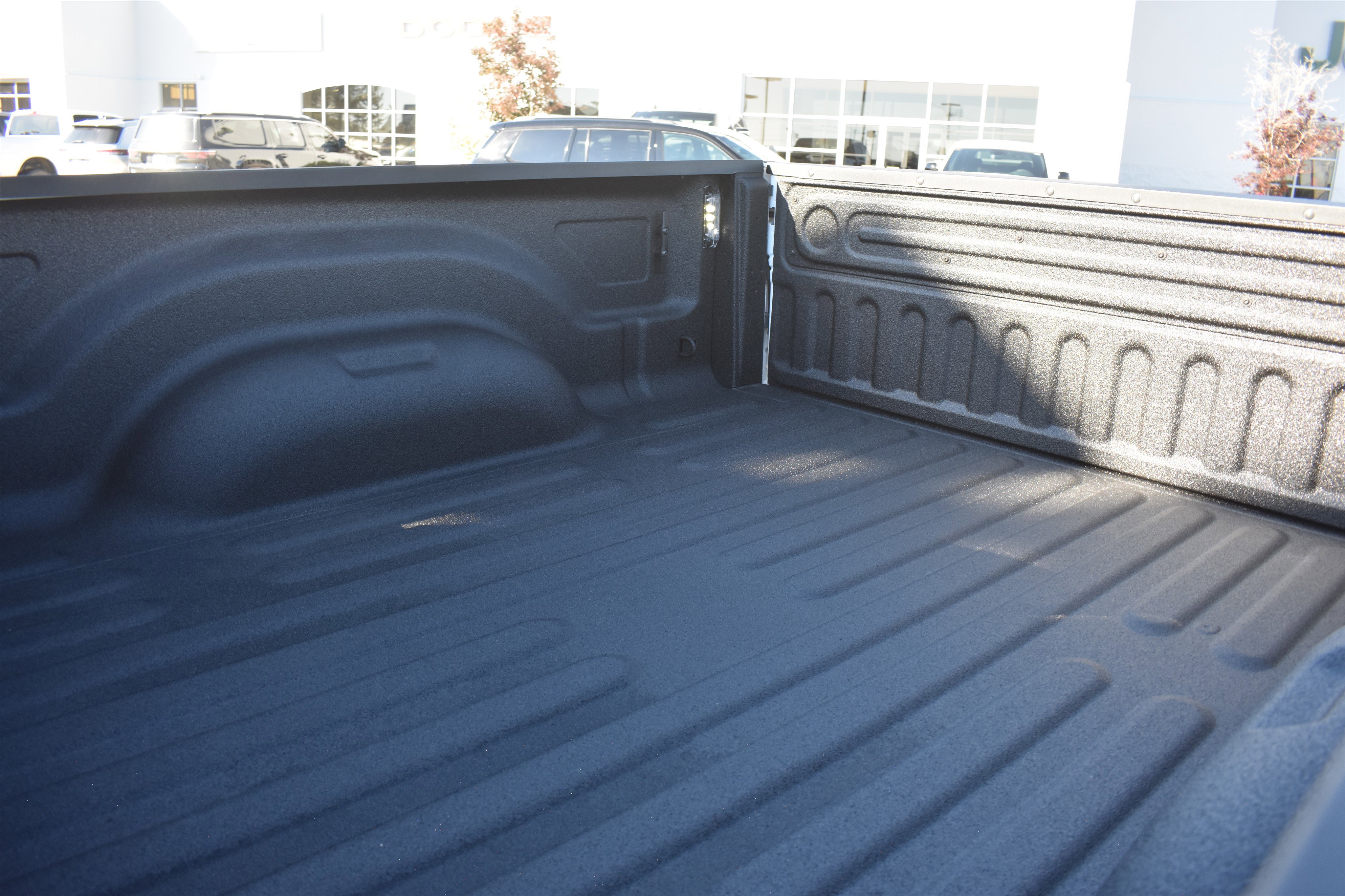 New 2026 Bright White Clear-Coat Exterior Paint RAM Tradesman image 13