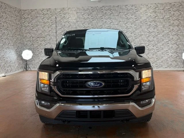 Used 2023 Black Ford XLT image 2