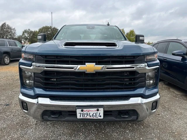 Used 2025 Blue Chevrolet LT image 2