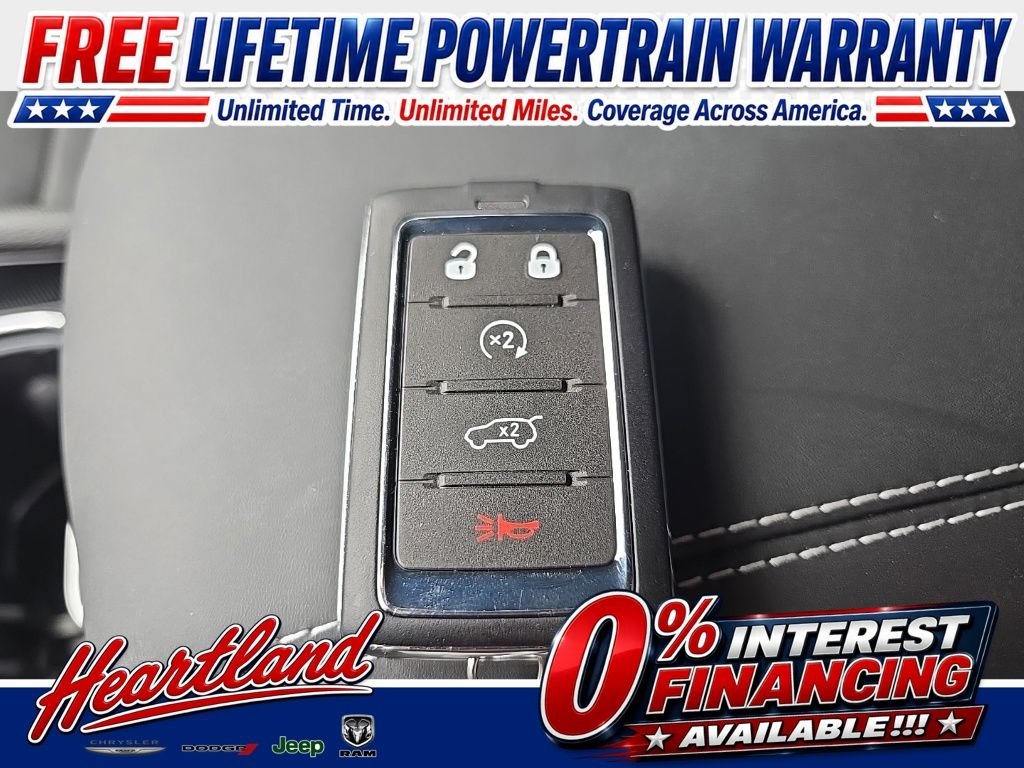 New 2026 Fathom Blue Pearl-Coat Exterior Paint Jeep Limited Reserve image 104