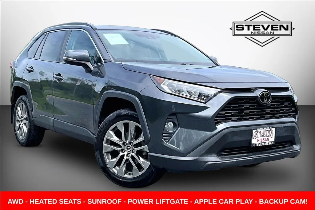 Used 2020 Gray Toyota XLE Premium image 1