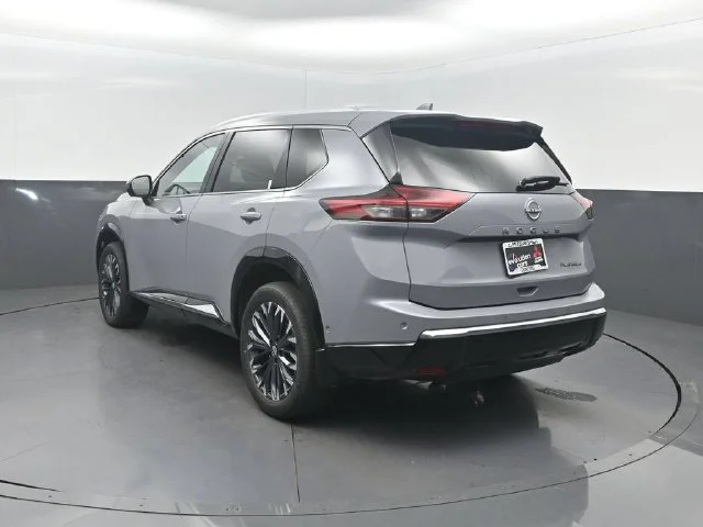 Used 2024 Gray Nissan Platinum image 24