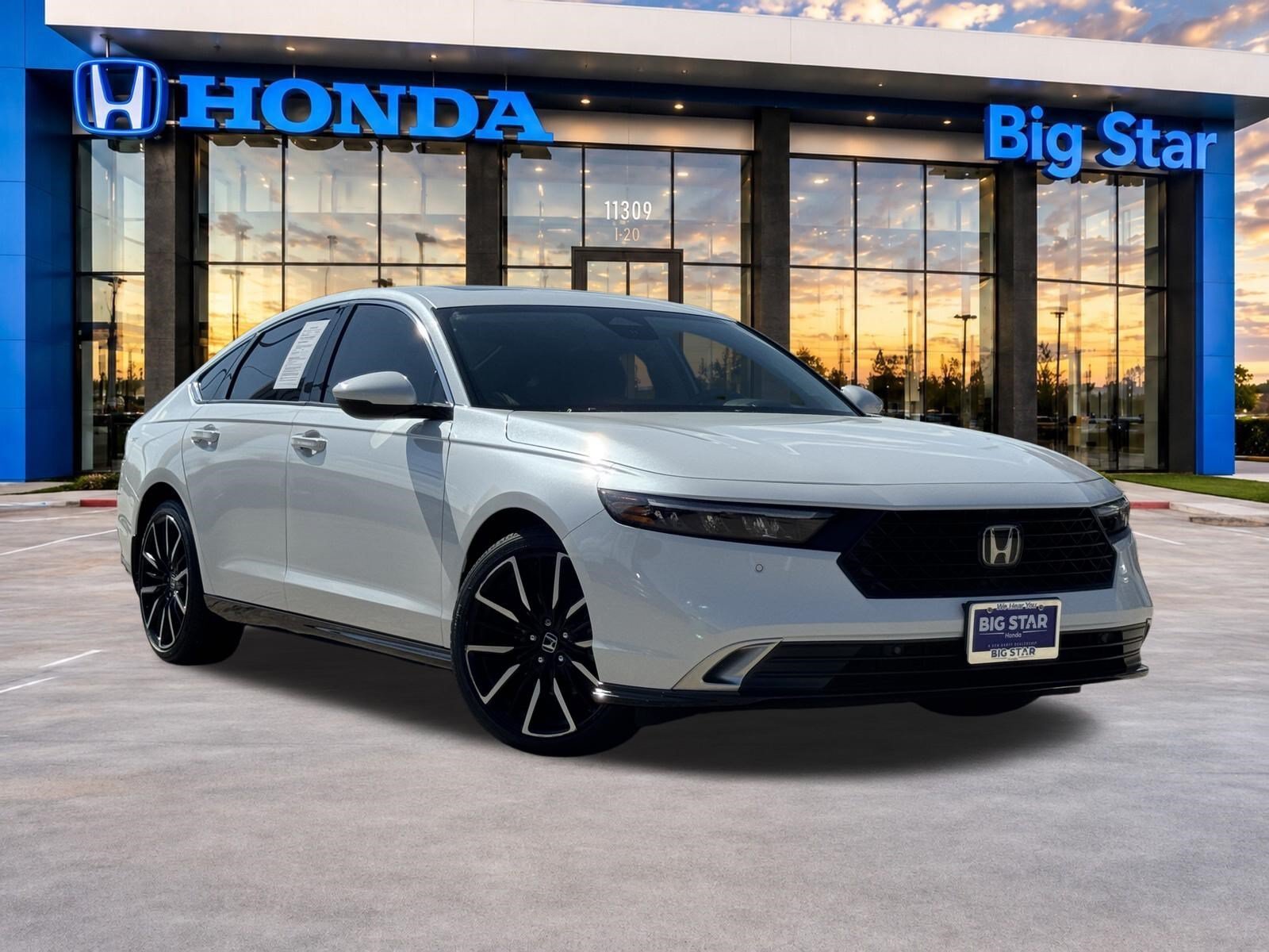 2024 Honda Accord Hybrid Touring - Photo 28