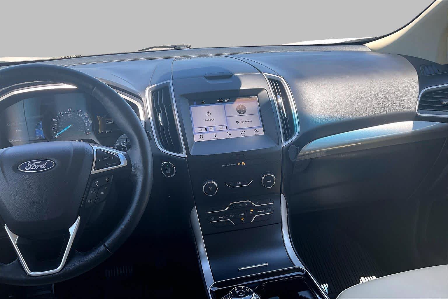 Used 2019 White Platinum Metallic Tri-Coat Ford SEL image 7