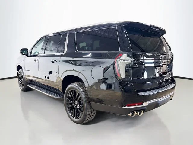 2025 Chevrolet Suburban Premier - Photo 10