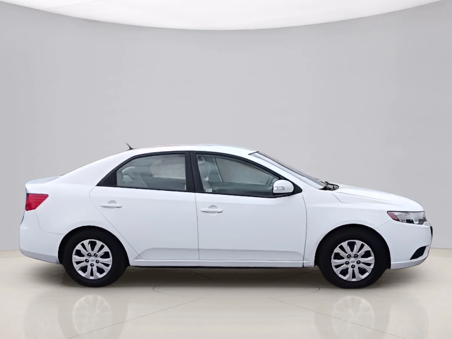 Used 2010 White Kia EX image 8