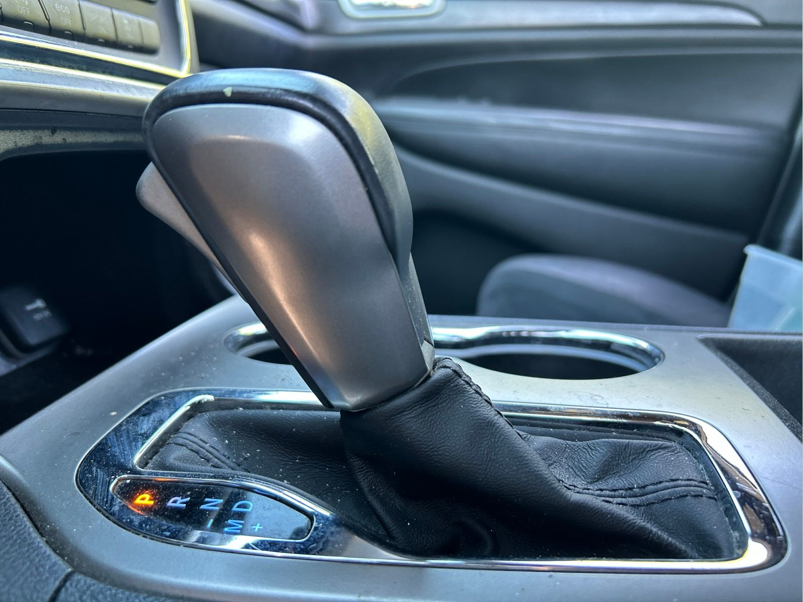 Used 2018 Black Jeep Altitude image 18