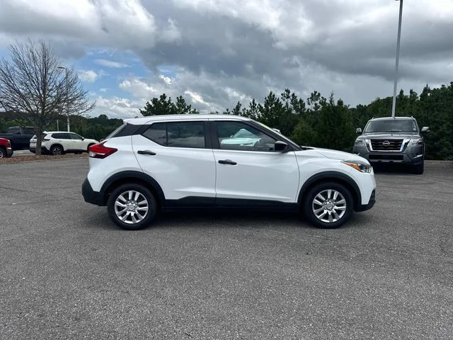 Used 2020 White Nissan S image 3
