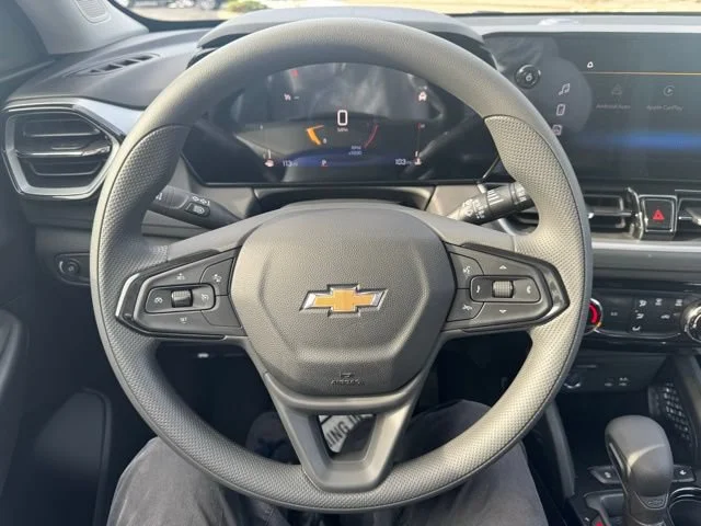 New 2026 Summit White Chevrolet LT image 23