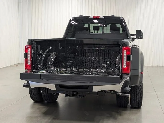 New 2026 Agate Black Metallic Ford F-350® Lariat® image 67