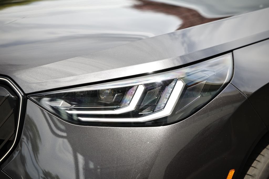 New 2026 Dark Graphite Metallic BMW 30 xDrive image 12