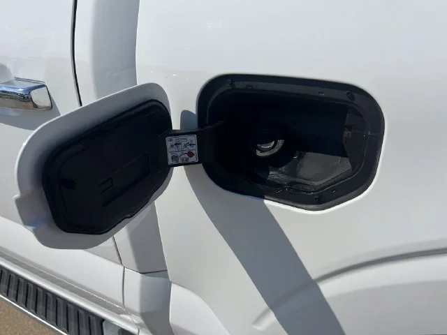 Used 2021 White Ford XLT image 38