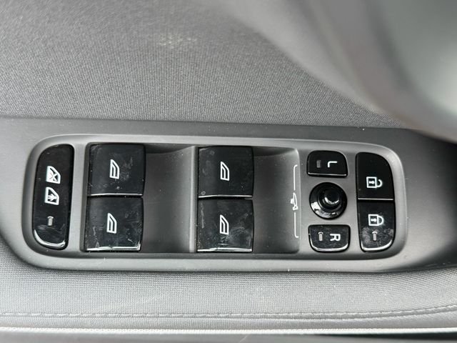 Used 2023  Polestar Long Range Single Motor image 20
