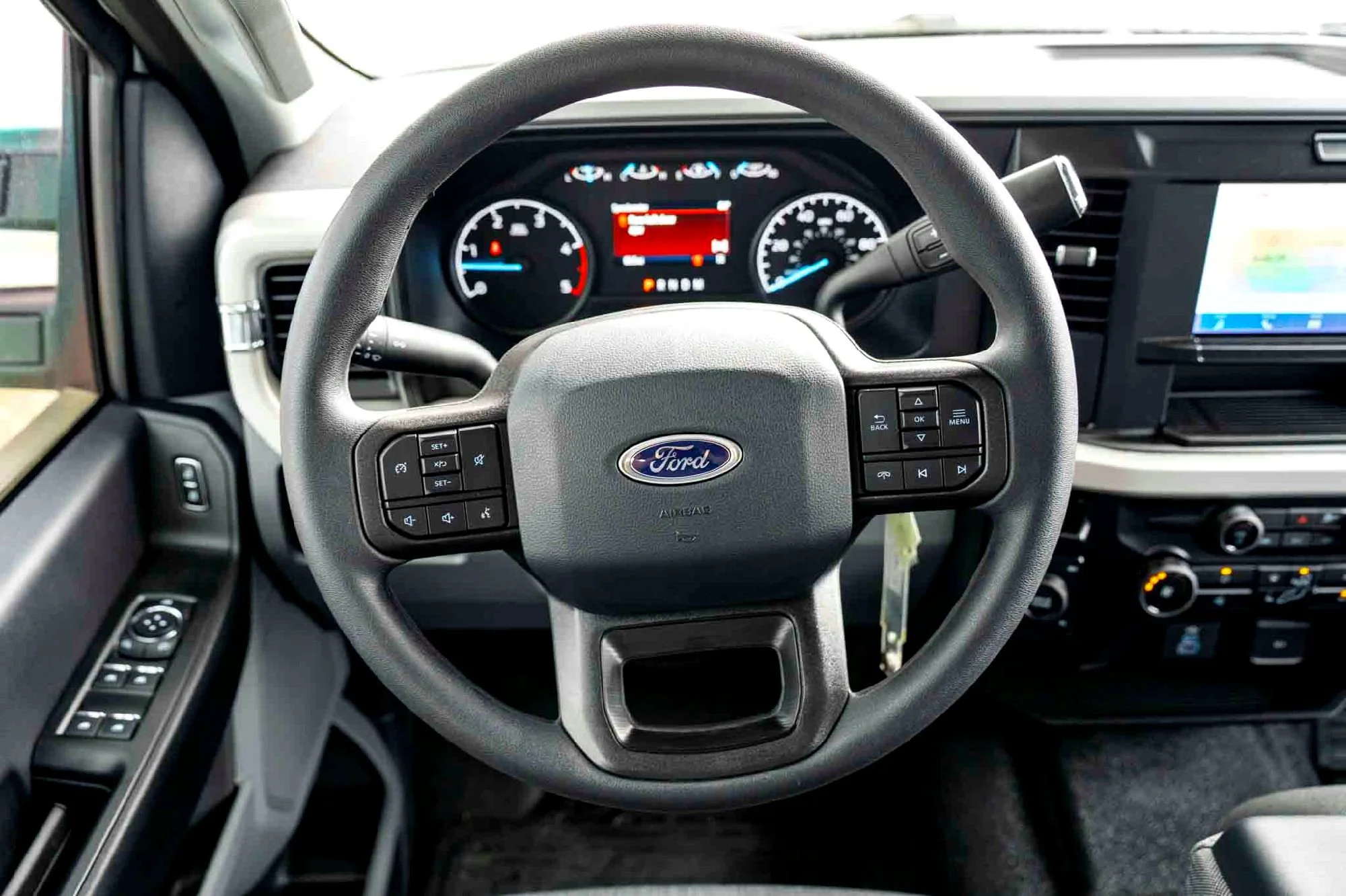 New 2026 Oxford White Ford XL image 21
