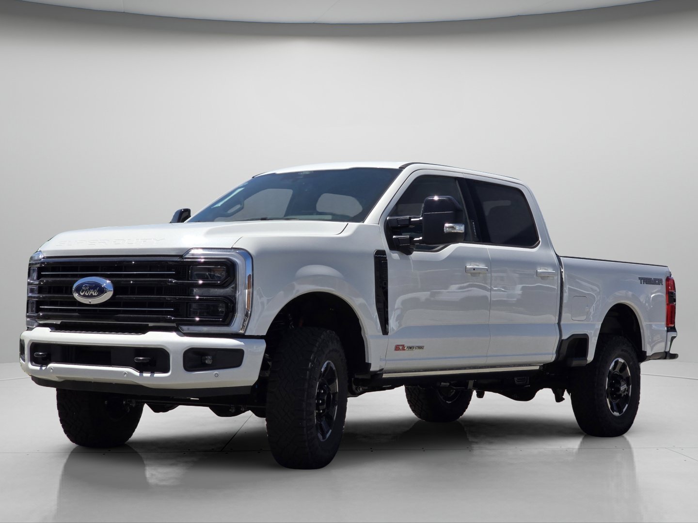 New 2026 Star White Metallic Tri-Coat Ford Platinum image 22