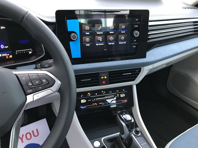 2026 Volkswagen Jetta SE - Photo 16