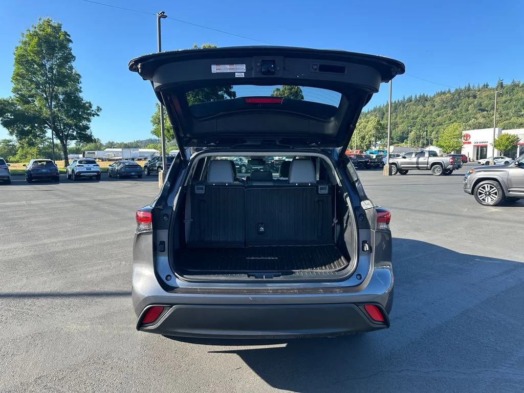 Used 2023 Gray Toyota XLE image 11