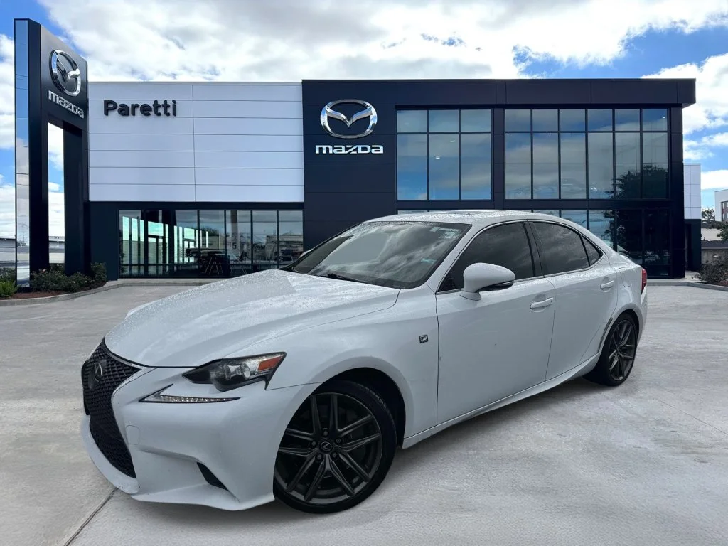 2016 Lexus IS