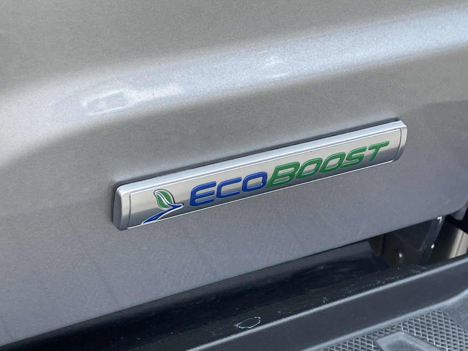 Used 2023 Silver Ford LARIAT image 23