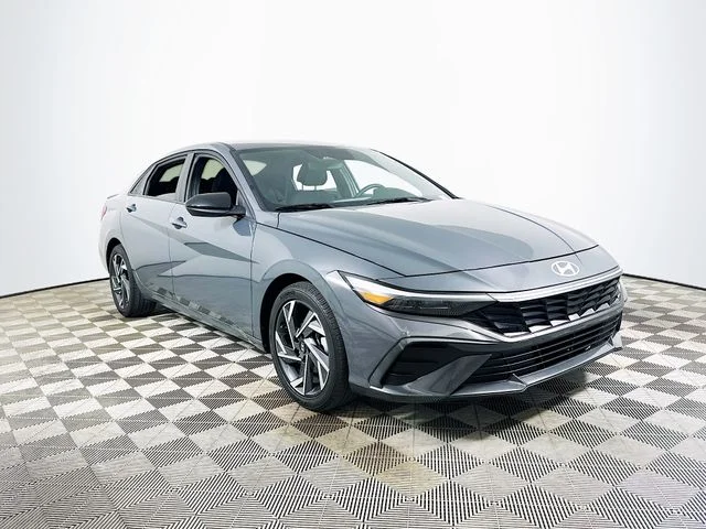 Certified Pre-Owned 2025 Hyundai Elantra SEL Sport