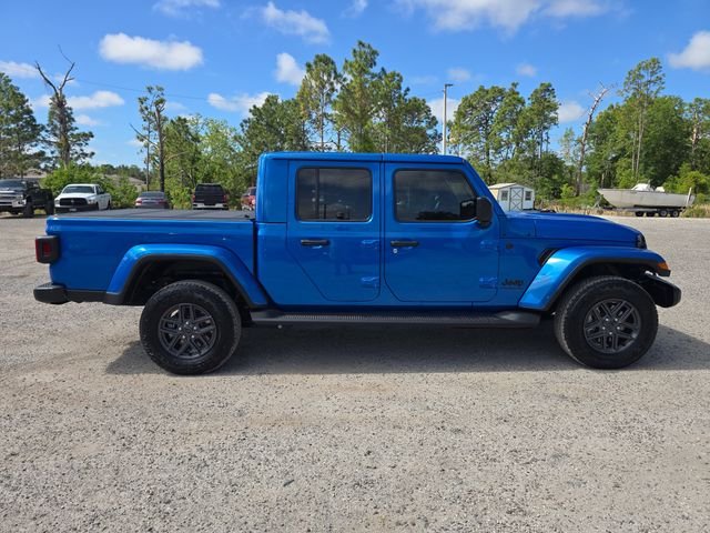 New 2026 Hydro Blue Pearl-Coat Exterior Paint Jeep Sport S image 3