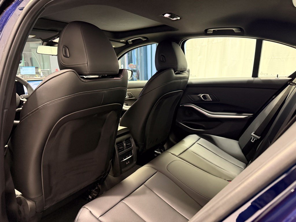 New 2026 Tanzanite Blue II Metallic BMW 330i xDrive image 23