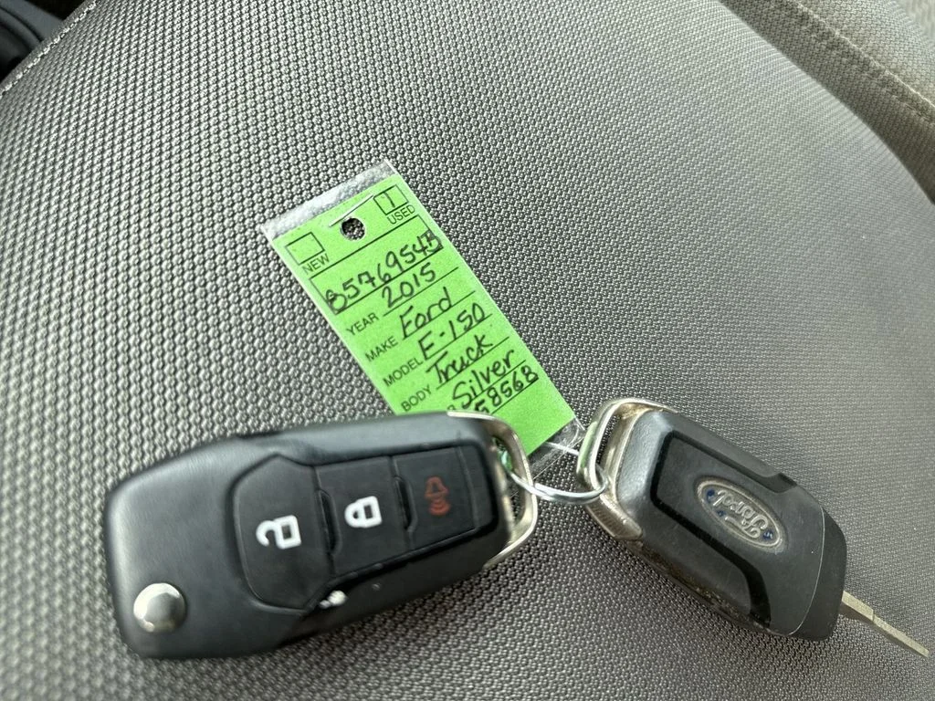 Used 2015 Ingot Silver Ford XLT image 23