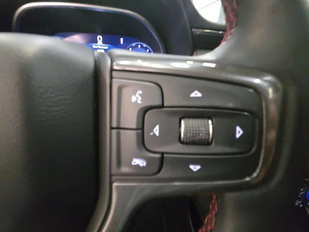 Used 2023 Summit White Chevrolet RST image 19
