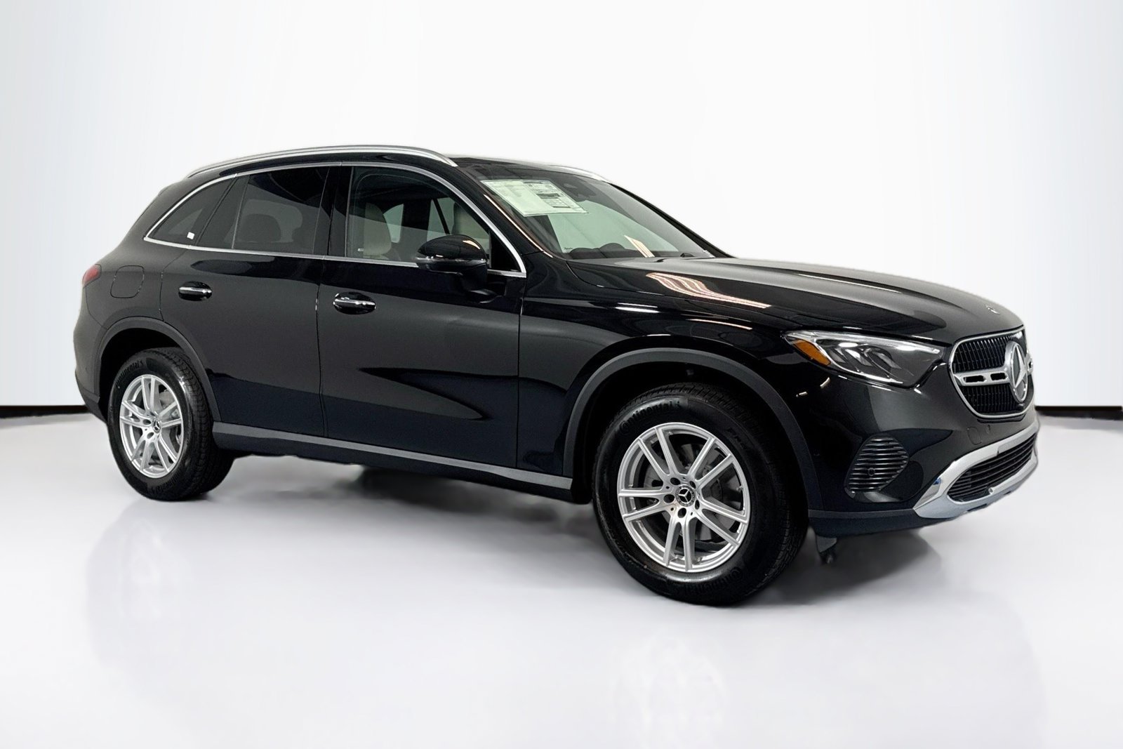 New 2026 Obsidian Black Metallic Mercedes-Benz GLC 300 image 3