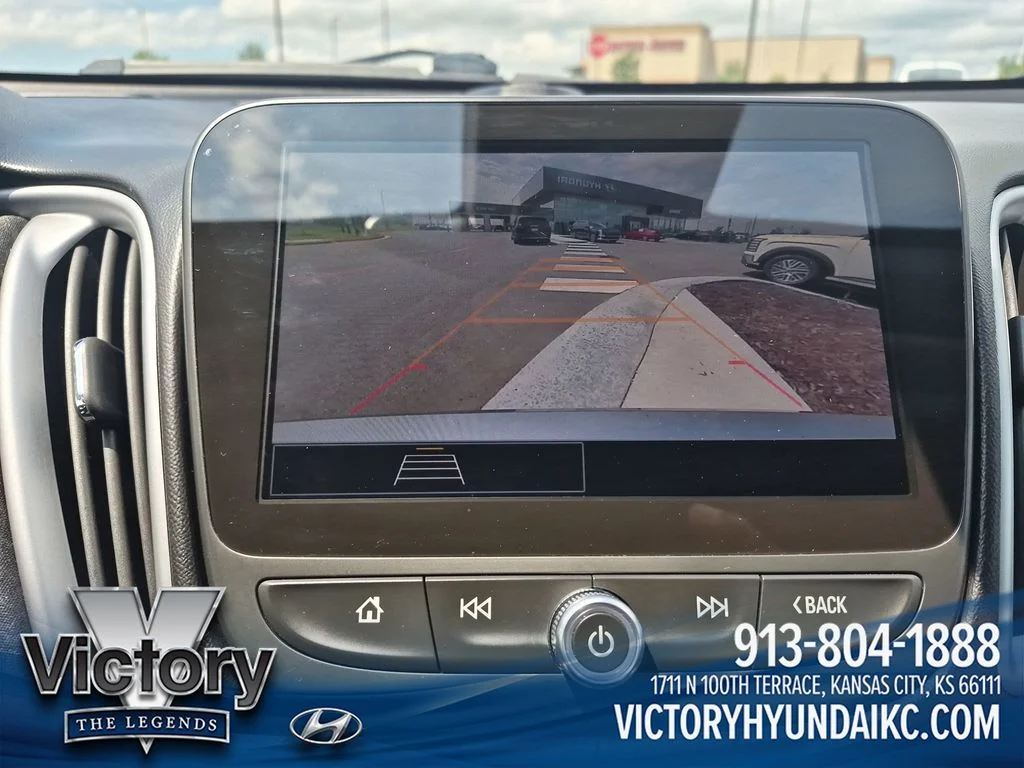 Used 2024 Gray Chevrolet LT image 23
