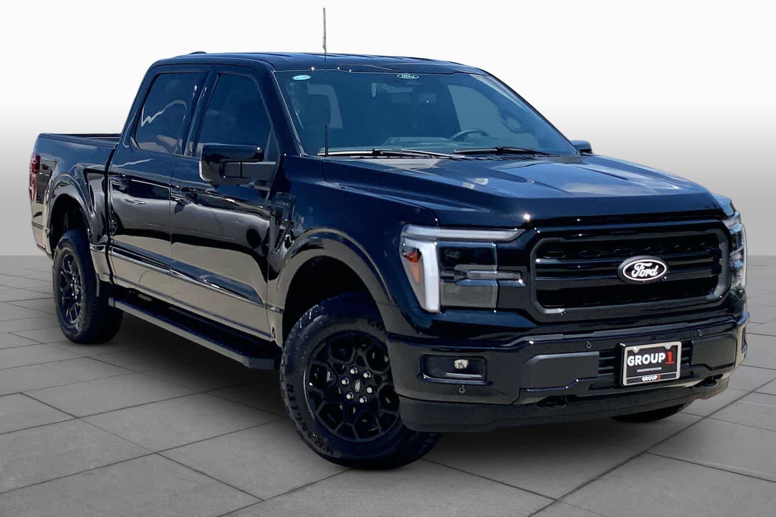 Used 2025 Agate Black Metallic Ford LARIAT image 4
