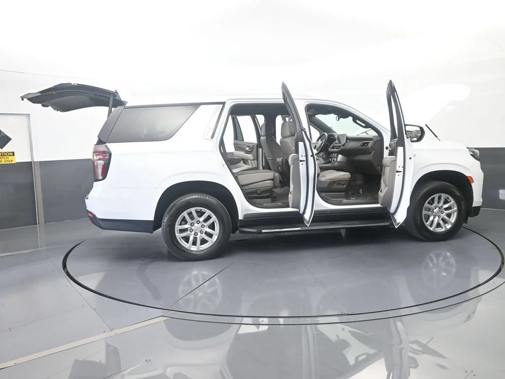Used 2024 Summit White Chevrolet LT image 74