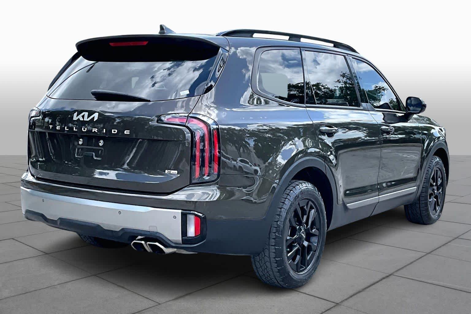 Used 2023 Dark Moss Kia SX X-Pro image 22