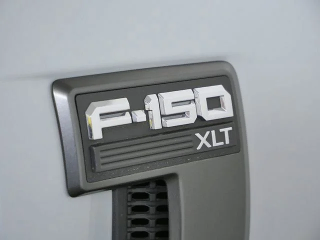 Used 2023 White Ford XLT image 9