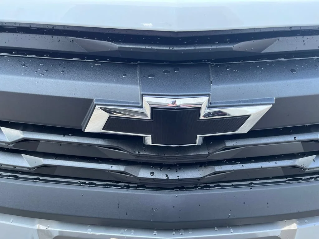 New 2026 Summit White Chevrolet Trail Boss image 30