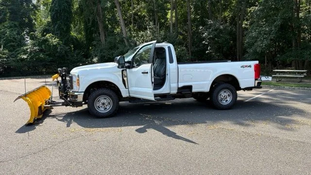 New 2026 Oxford White Ford F-250® XL image 15