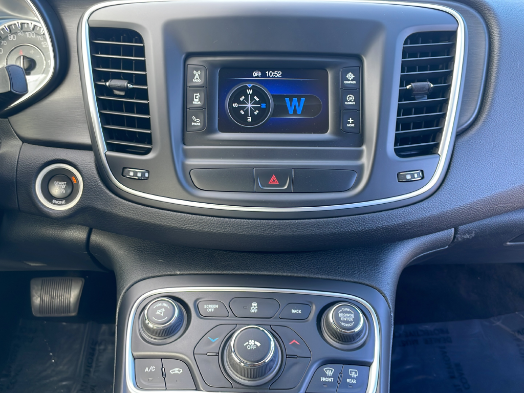 Used 2015 Red Chrysler Limited image 33