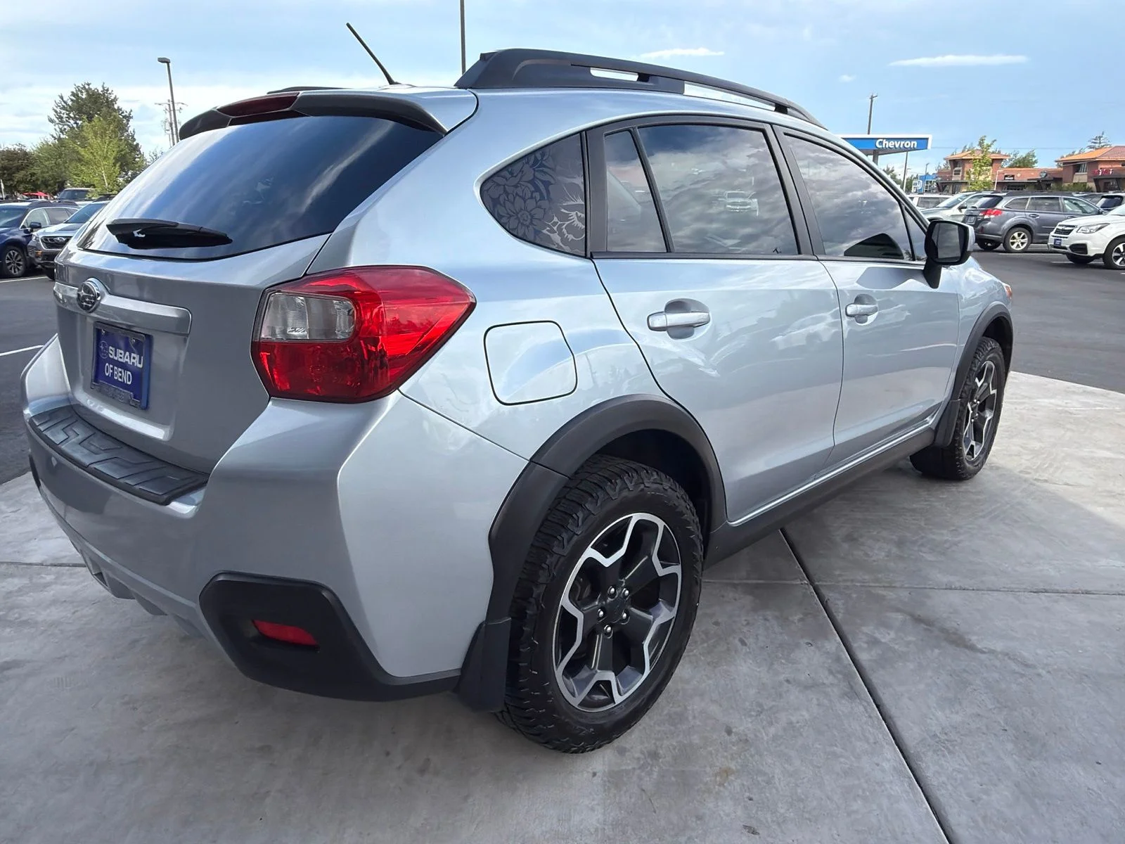 Used 2014 Ice Silver Metallic Subaru 2.0i Premium image 3