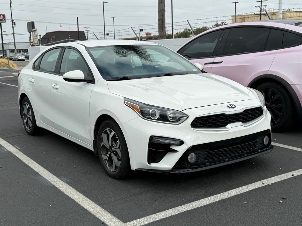 2021 Kia Forte LXS AT's photo