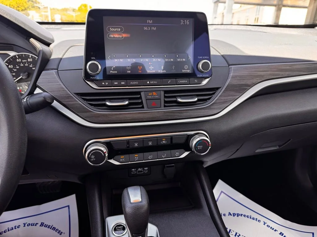 Used 2025 Silver Nissan SV image 12