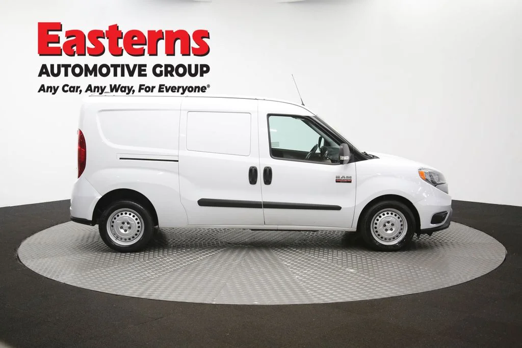 Used 2022 White Ram Base image 46