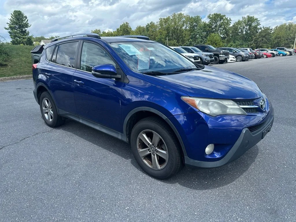 Used 2015 Blue Toyota XLE image 1