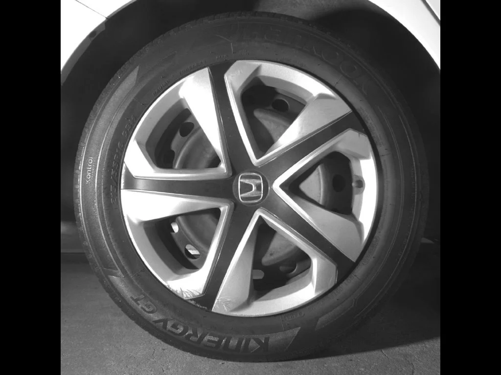 Used 2017 White Honda LX image 12