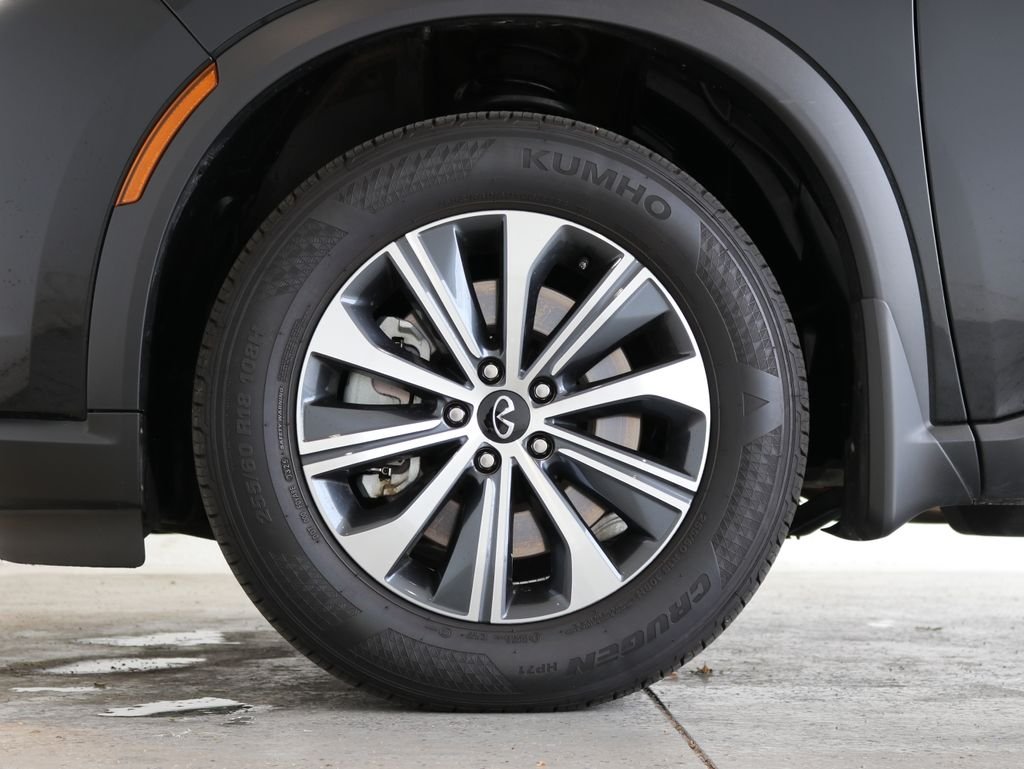 Certified Used 2025 Black INFINITI PURE image 53