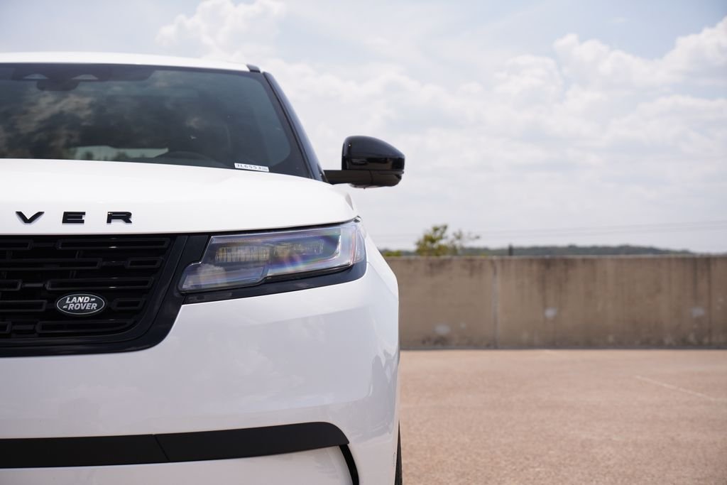 New 2026 Fuji White Land Rover S image 9