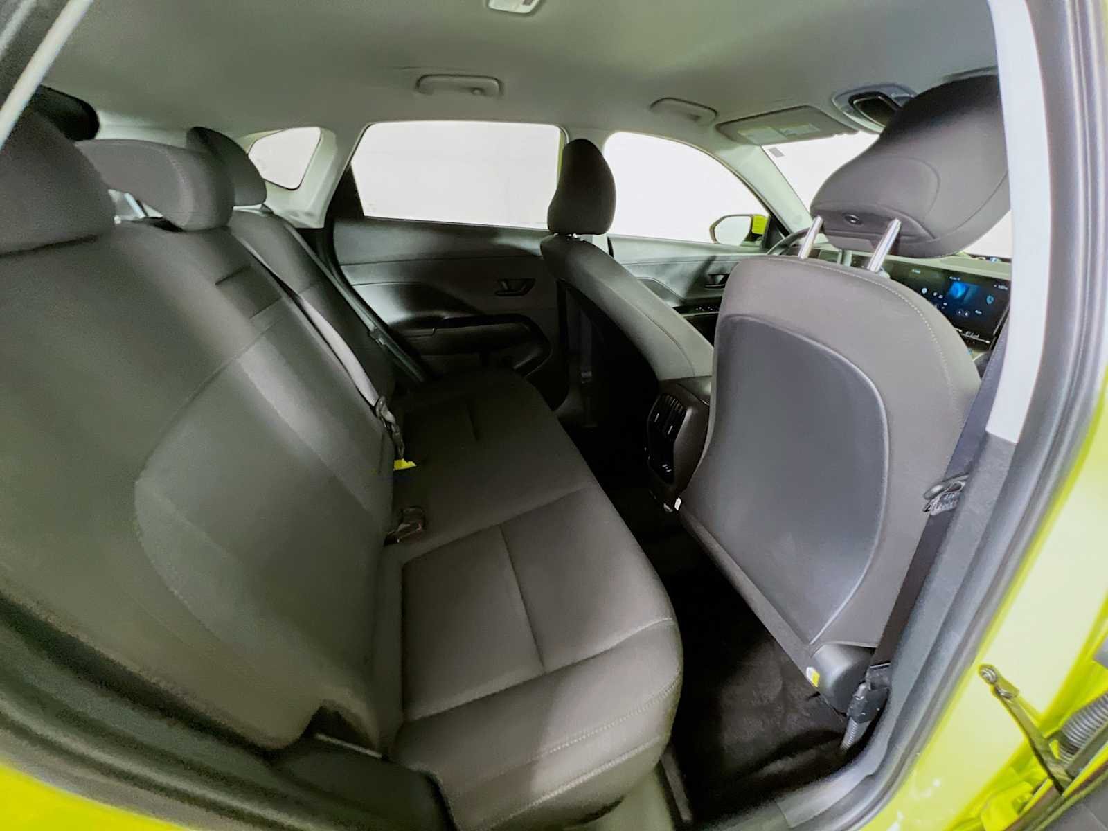 Used 2025 Neoteric Yellow Hyundai SEL Convenience image 24