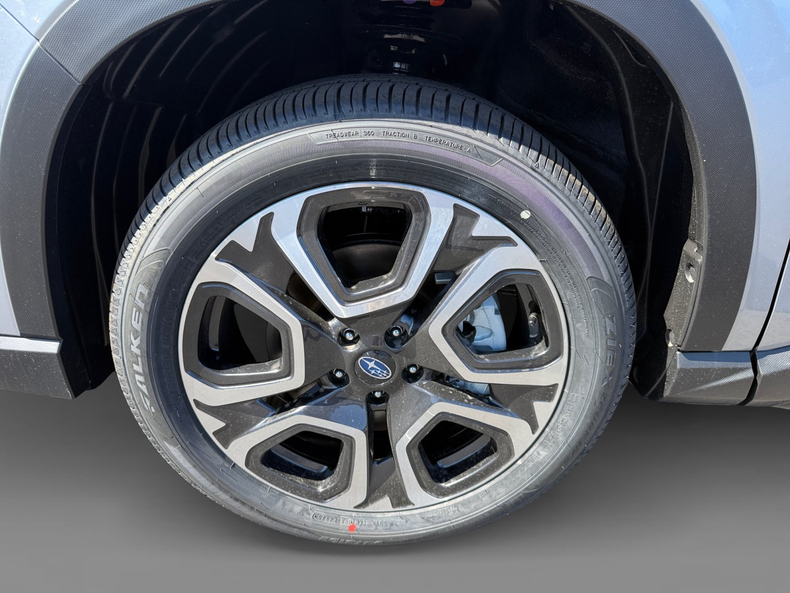 New 2026 ICE SILVER METALLIC Subaru Touring 7-Passenger image 9