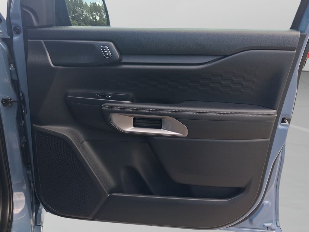 Used 2024 Gray Ford XLT image 27