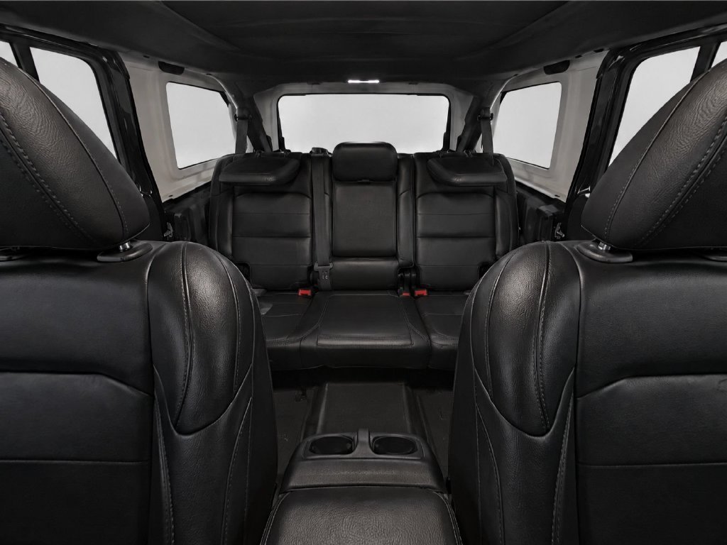 Used 2020 Black Jeep Unlimited Sahara Altitude image 17