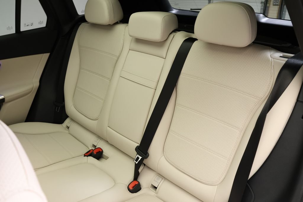 New 2026 Black Mercedes-Benz GLC 300 image 42